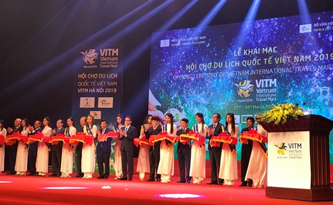 Hàng nghìn vé máy bay, tour giá rẻ tại hội chợ du lịch VITM 2019