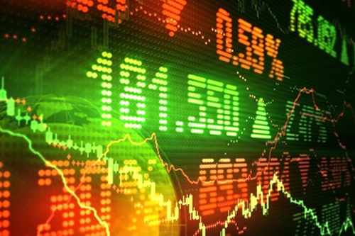 Blue-chips tiếp tục gây khó, VN-Index tăng không đáng kể