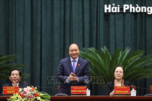 Thủ tướng Nguyễn Xuân Phúc phát biểu tại buổi tiếp xúc.
