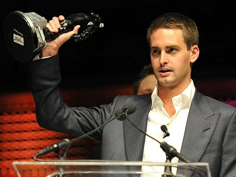 1- Evan Spiegel&amp;#58; 24 tuổi