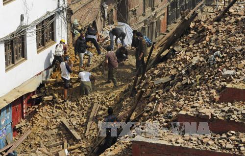 Nepal: Thương vong do động đất đã lên tới 10.915 người