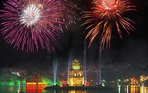 ha noi to chuc ban phao hoa va nhieu chuong trinh nghe thuat dac biet