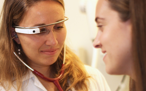 Thêm 17 triệu USD đầu tư vào dự án y tế ứng dụng Google Glass