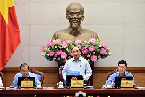 Chính phủ bàn đột phá thể chế xử lý ngân hàng yếu kém