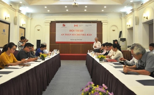An toàn tác nghiệp cho nhà báo trong môi trường số