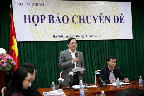 Họp báo