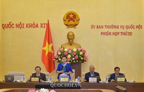 Ủy ban Thường vụ Quốc hội họp thảo luận về 8 dự án luật