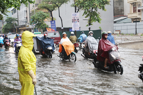 Miền Bắc mưa diện rộng, Nam Bộ ngày nắng nóng