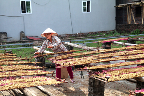 Nắng nóng trên cả nước, có nơi 37 độ C