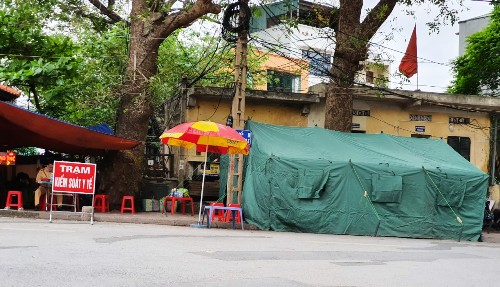 Lều