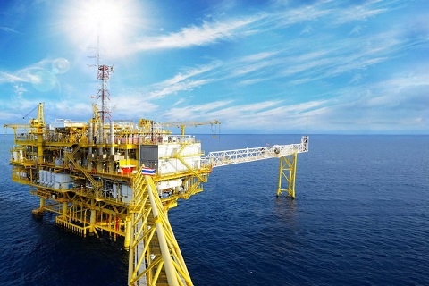 Giá dầu giảm sâu, ngành dầu khí tìm giải pháp ứng phó tác động kép