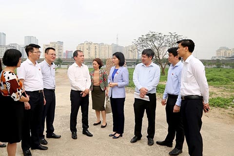 Hơn một triệu mét vuông đất “vàng” bị bỏ hoang