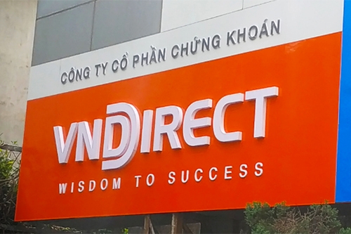co phieu chung khoan dau tien sang hnx theo hinh thuc chuyen giao dich