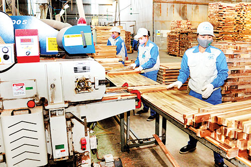 Nguồn vốn đầu tư FDI vào ngành gỗ năm 2020 sụt giảm.