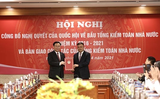 cong bo va trao nghi quyet cua quoc hoi ve bau tong kiem toan nha nuoc