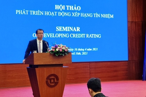 Tìm giải pháp phát triển dịch vụ xếp hạng tín nhiệm