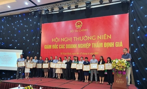 tang cuong giam sat nang cao chat luong doanh nghiep tham dinh gia