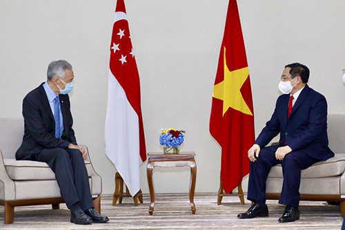 Thủ tướng Phạm Minh Chính hội kiến Thủ tướng Singapore Lý Hiển Long.