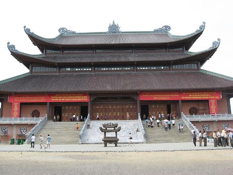Đại lễ Phật đản 2014: Ninh Bình đã sẵn sàng đón hàng vạn lượt khách về dự