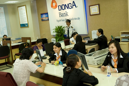 DongABank: Lợi nhuận quý I giảm 57%