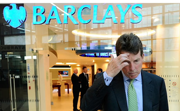 Barclays sa thải 14.000 nhân viên trong năm 2014