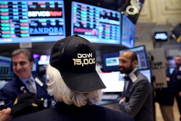 dow jones va sampp 500 xac lap muc ky luc phien thu hai lien tiep