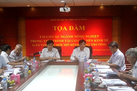 tai cau truc nong nghiep phai lam nang cao doi song nguoi nong dan