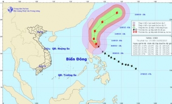 Siêu bão Noul có sức gió giật cực mạnh, lên đến trên cấp 17