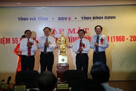 ha tinh va binh dinh ky niem 55 nam ket nghia
