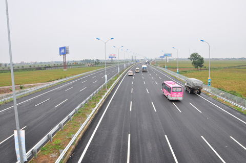 Phát hiện nhiều trường hợp dùng thẻ ưu tiên giả trốn phí đường cao tốc