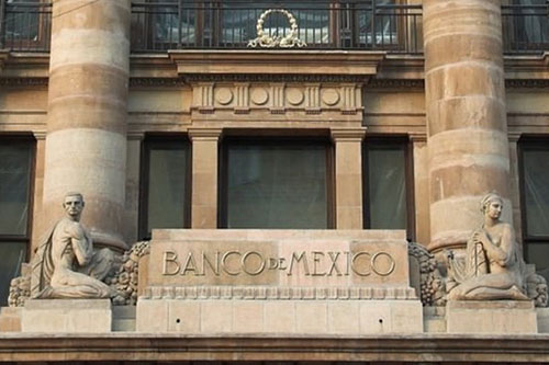 Ngân hàng Trung ương Mexico tăng lãi suất lên mức cao kỷ lục 6,75%