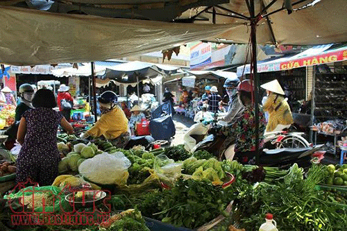 TP. Hồ Chí Minh thu phí bán hàng tại chợ truyền thống không quá 200.000 đồng/m2/tháng