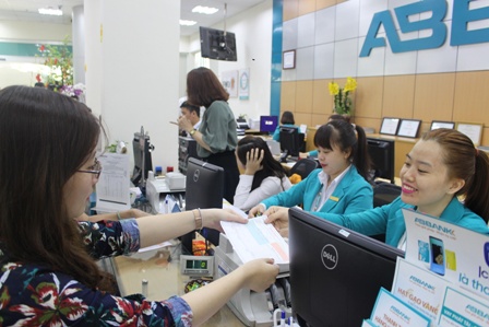 ABBANK triển khai dịch vụ nộp thuế xuất nhập khẩu điện tử 24/7