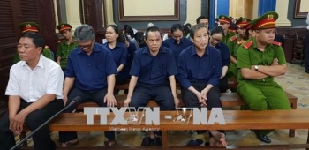 Xét xử đại án Trusbank: Luật sư của bị cáo Hứa Thị Phấn đã vượt quá phạm vi bào chữa