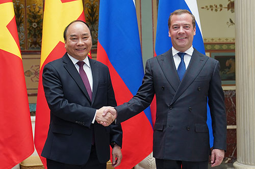 Chùm ảnh: Thủ tướng Nguyễn Xuân Phúc hội đàm với Thủ tướng Nga Dmitry Medvedev