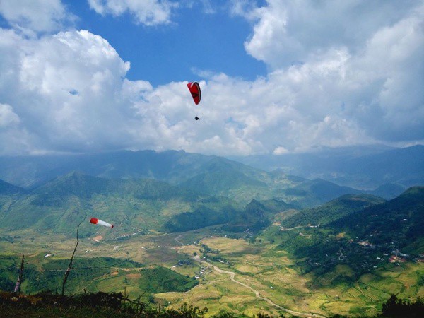 Festival dù lượn ‘Bay trên mùa nước đổ’ tại Yên Bái