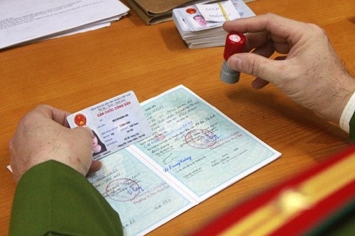 du kien doi don vi to chuc thu phi cap the can cuoc cong dan