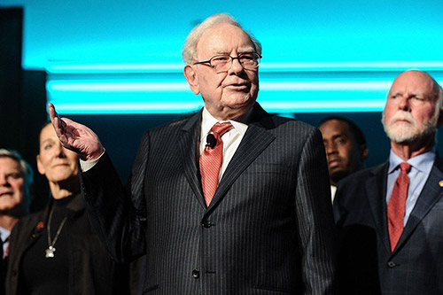 Tập đoàn của tỷ phú Warren Buffett lỗ ròng gần 50 tỷ USD trong quý I