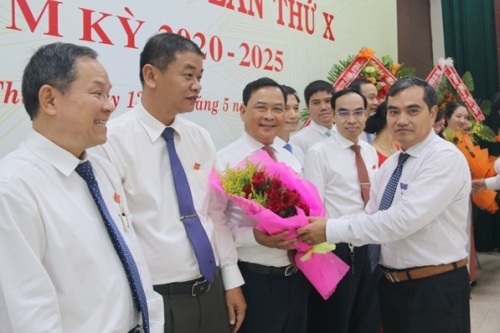 ong bui van chuan tiep tuc lam bi thu cuc thue dak lak