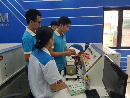 Thí điểm đào tạo trình độ cao đẳng cho học sinh tốt nghiệp trung học cơ sở