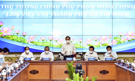 Thủ tướng Phạm Minh Chính phát biểu tại buổi làm việc với TPHCM.