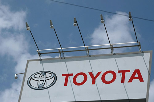 Biểu tượng hãng sản xuất ôtô Toyota của Nhật Bản.