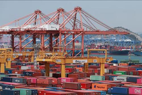 Container hàng hóa tại cảng Busan, Hàn Quốc