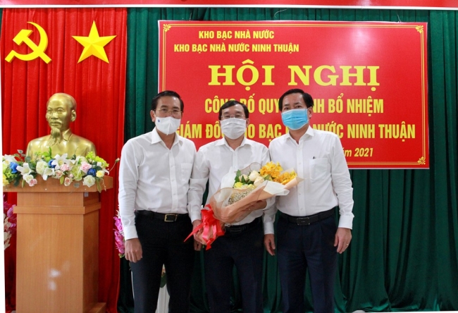 ong le thai vy nhan chuc giam doc kho bac nha nuoc ninh thuan