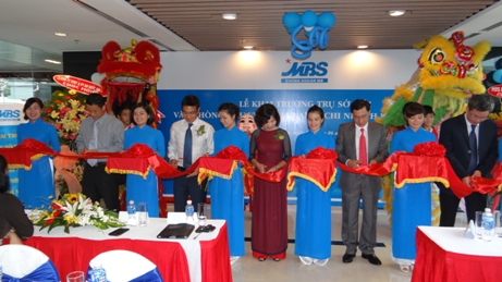 MBS khai truong