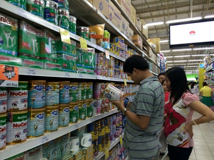 Đốc thúc địa phương thực hiện bình ổn giá sữa