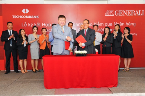 Generali Việt Nam và Techcombank hợp tác bán bảo hiểm qua ngân hàng