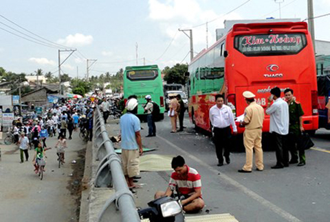 Thu hồi giấy phép kinh doanh vận tải của 2 doanh nghiệp gây tai nạn tại Trà Vinh