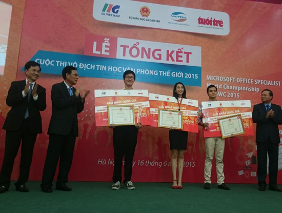 Trao giải cuộc thi vô địch tin học văn phòng thế giới 2015