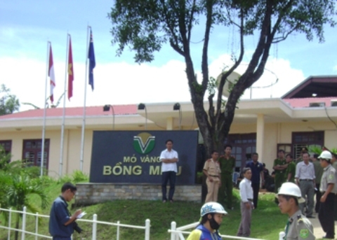 cong ty vang bong mieu bi yeu cau dung cac hoat dong khai thac